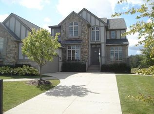 10047 Cotswald Dr, Grand Blanc, MI 48439