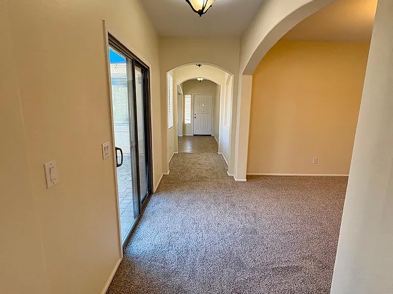 16126 W Meade Ln — Photo 10