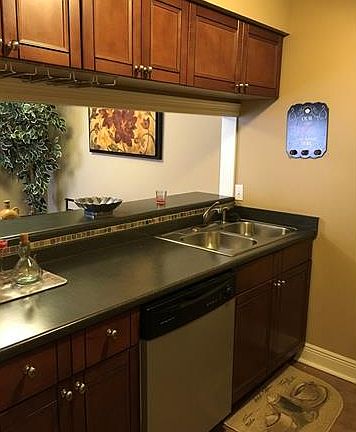 5th image of 112 Parkview Blvd