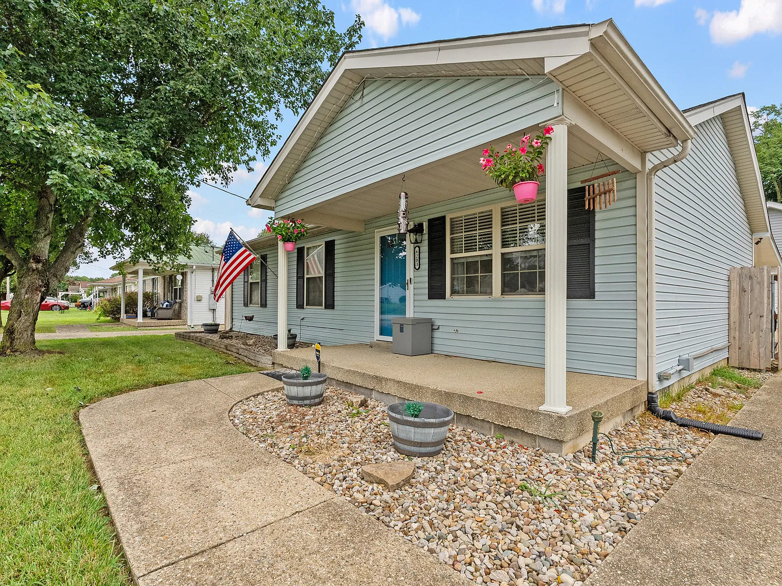 3 bed, 1040 sqft, $1,650 — Photo 4