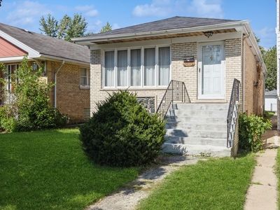 3016 East Ave, Berwyn, IL, 60402