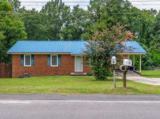 8 Arabian Ct, Warrenville, SC 29851