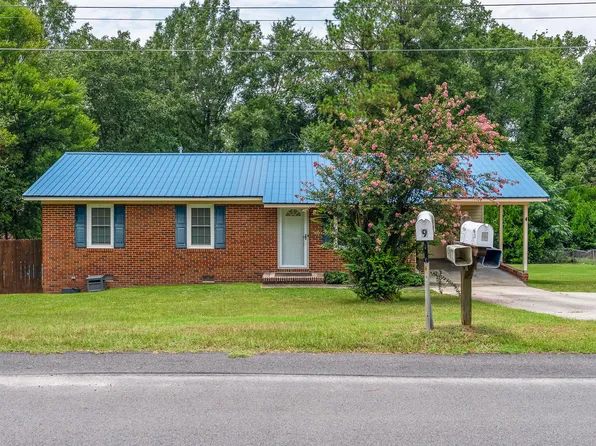 8 Arabian Ct, Warrenville, SC 29851