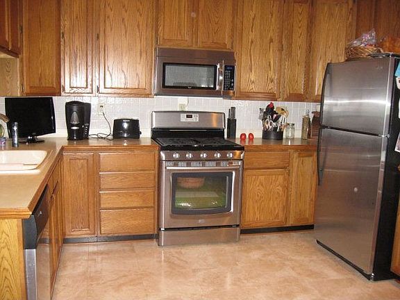 2nd image of 790 Arrowhead Dr