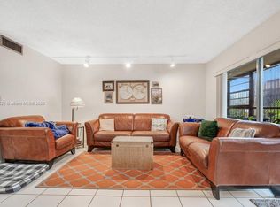 120 NW 87th Ave APT F105, Miami, FL 33172