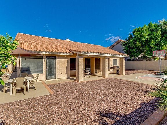 4th image of 5949 E Fountain Cir
