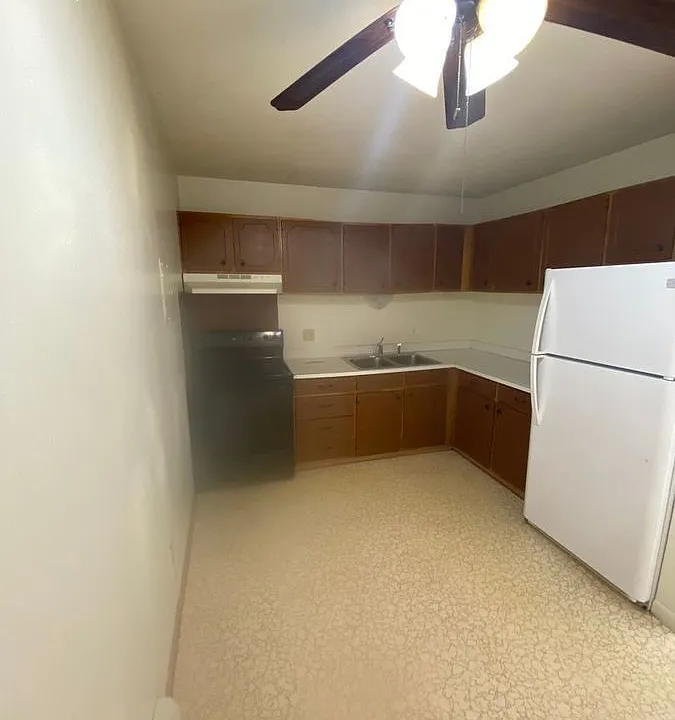 3727 University Ave #6