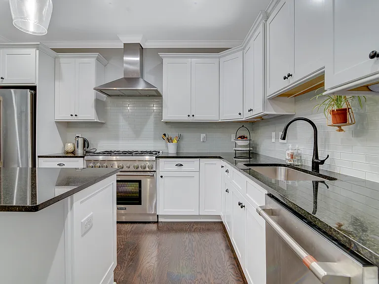 3 Arlington Rd #301 — Photo 8