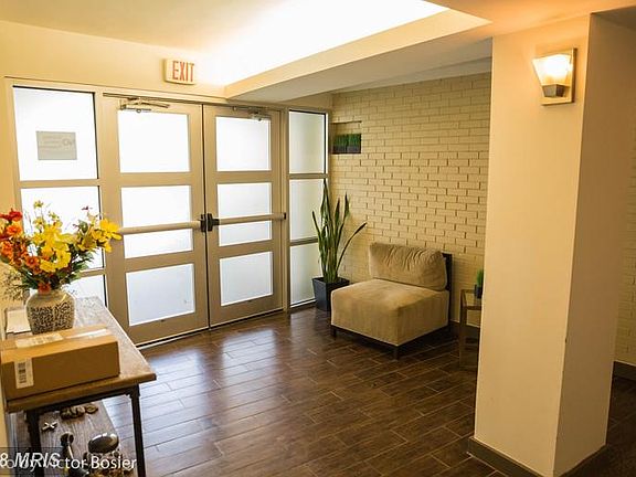 3rd image of 6425 14th St NW Unit 405