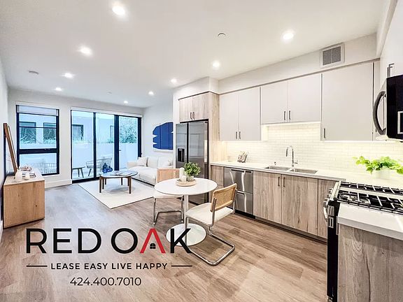 2nd image of 12442 1/2 Chandler Blvd #315