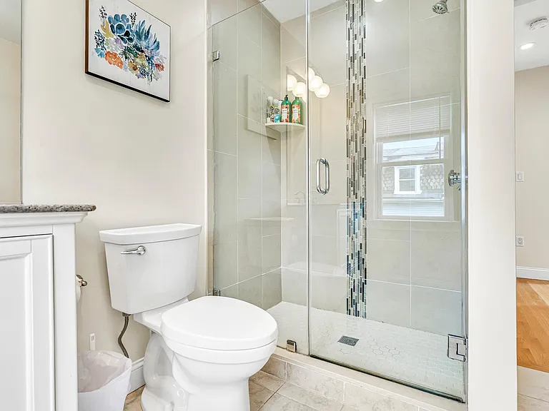 10 Bradbury St #10 — Photo 27