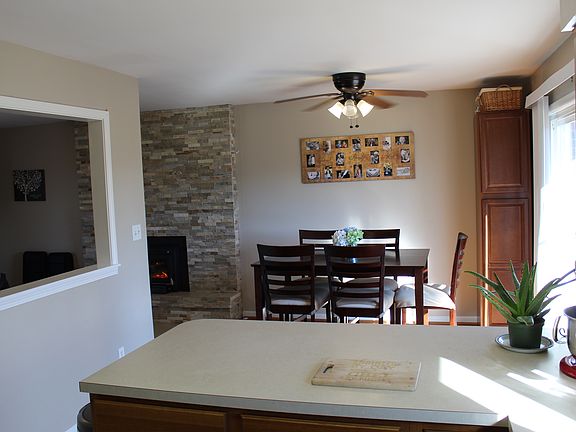 Dinning area from kitchen