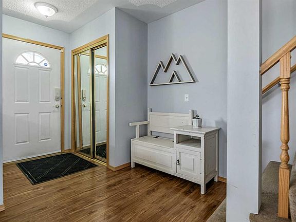 2nd image of 511 N Killarney Glen Ct SW