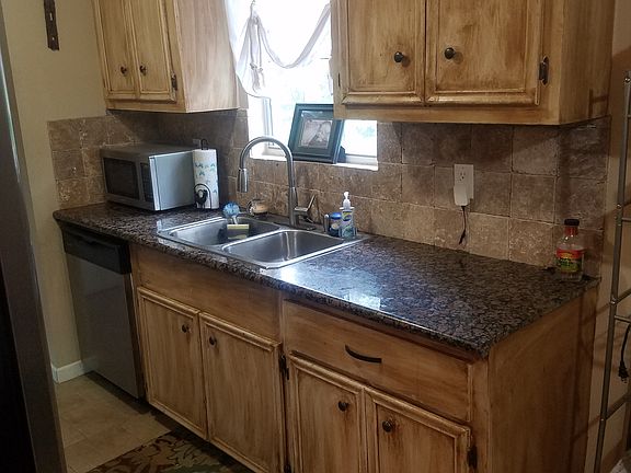 2nd image of 133 Paradise Rd