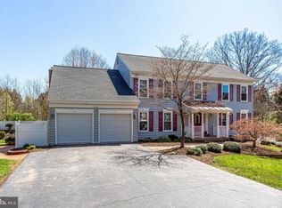 2760 Copper Creek Rd, Herndon, VA 20171