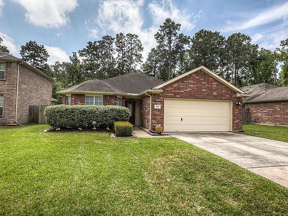 Welcome to 8206 Silver Lure Dr!