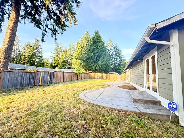 20628 NE 75th Pl — Photo 33