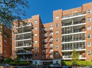 6615 Thornton Pl, Rego Park, NY 11374