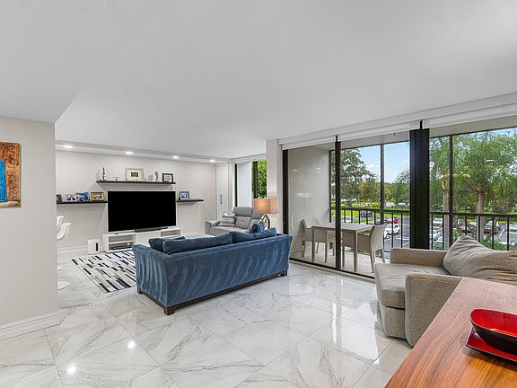 4th image of 7768 Lakeside Boulevard #533