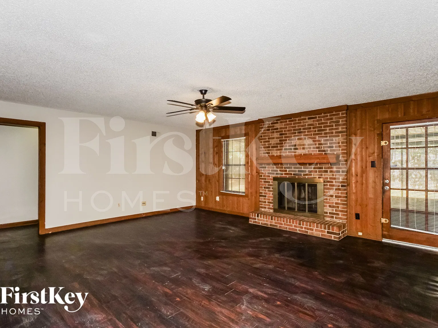 3 bed, 2.0 bath, 1749 sqft, $1,745 — Photo 3