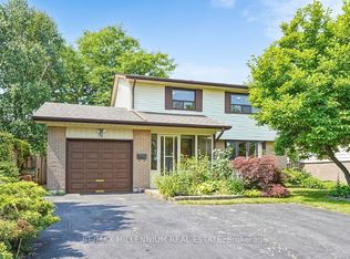 61 Centre St S, Brampton, ON L6W 2X7