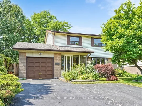 61 Centre St S, Brampton, ON L6W 2X7