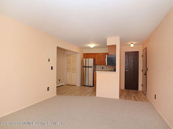 5th image of 19 Donna Ct APT 5