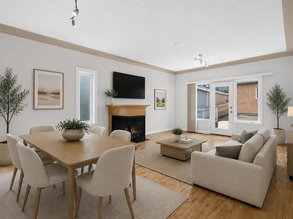 125 N 25th Ave NW, Calgary, AB T2M 2A4