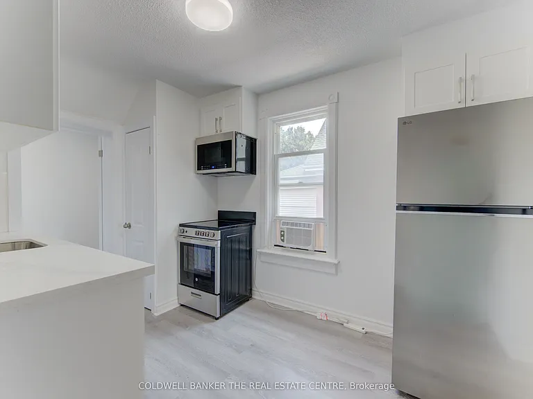 20-10 Brubacher St #14 — Photo 9