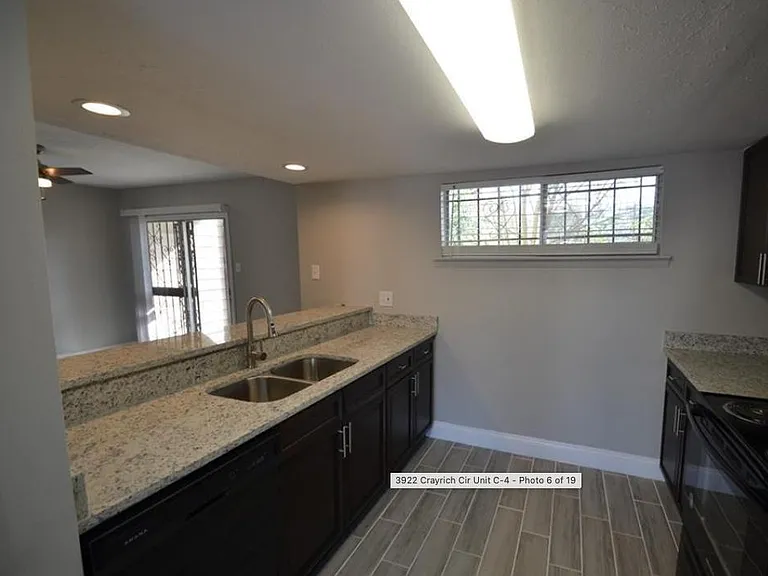 3922 Crayrich Cir #C — Photo 10