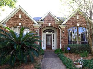 6814 Springcrest Dr, Sugar Land, TX 77479