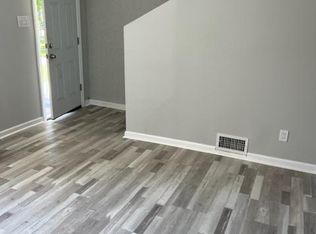 27 Lufberry Ave, New Brunswick, NJ 08901