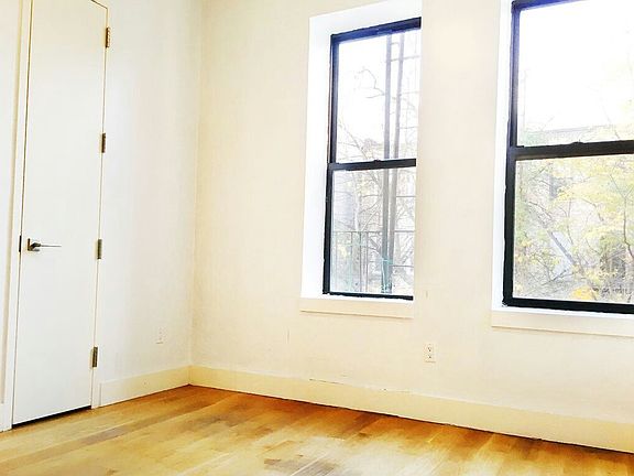 2nd image of 867 Halsey St #2