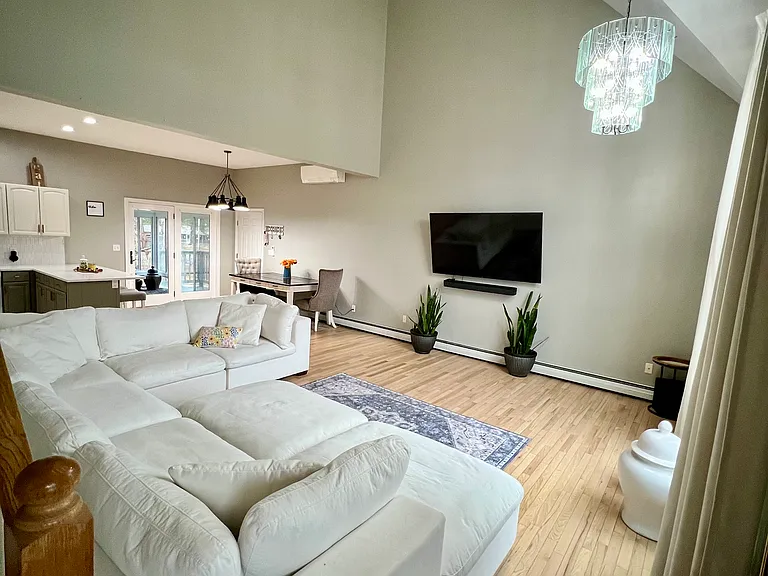 183 Saco Ave #A — Photo 1