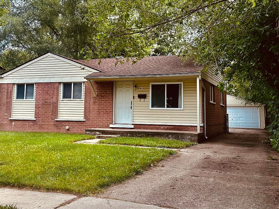 1st image of 819 Calder Ave