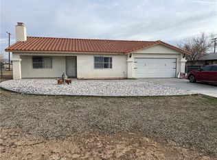 15531 Tonekai Rd, Apple Valley, CA 92307