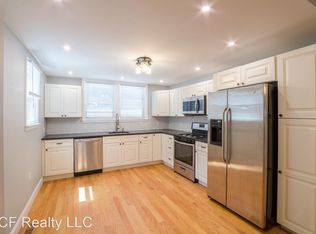 1934 S 5th St, Philadelphia, PA 19148
