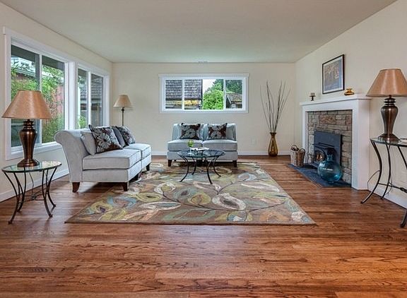 3rd image of 13205 39th Ave NE