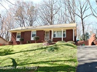 6430 Rosecrest Dr, Charlotte, NC 28210