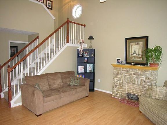 3rd image of 3008 Maddie Ln