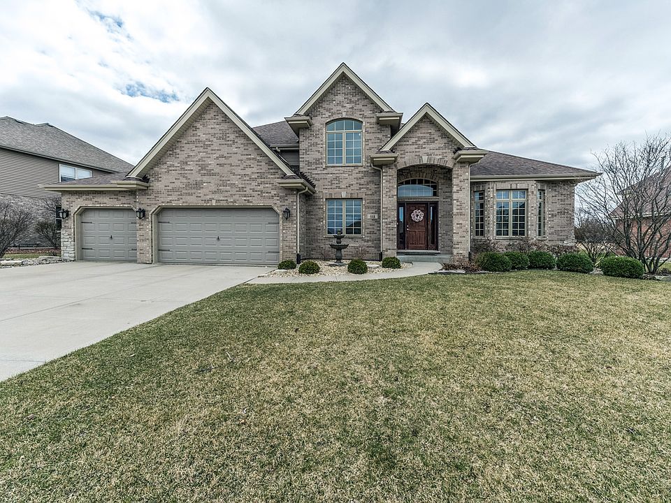 1st image of 644 Stacey Dr