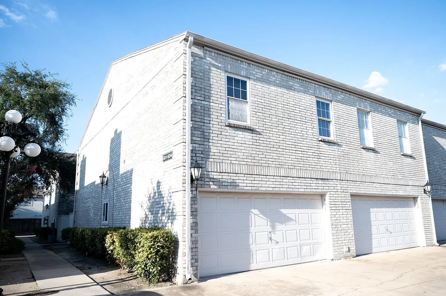 2 bed, 2.5 bath, 1620 sqft, $1,875 — Photo 4
