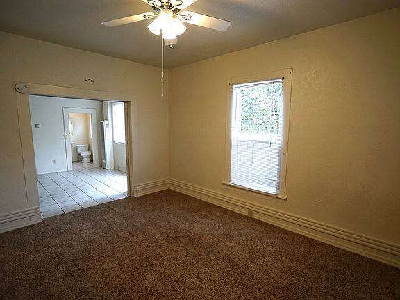 5th image of 1507 Montgomery St APT A