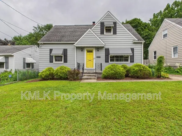 2667 11th St, Cuyahoga Falls, OH 44221