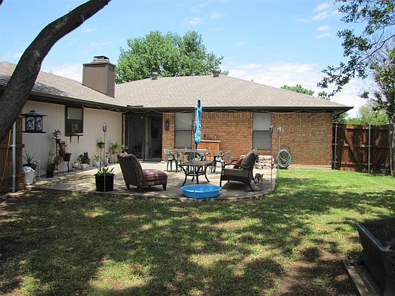 3rd image of 2206 Big Bend Dr