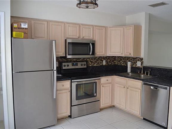 2nd image of 504 Brigadoon Dr