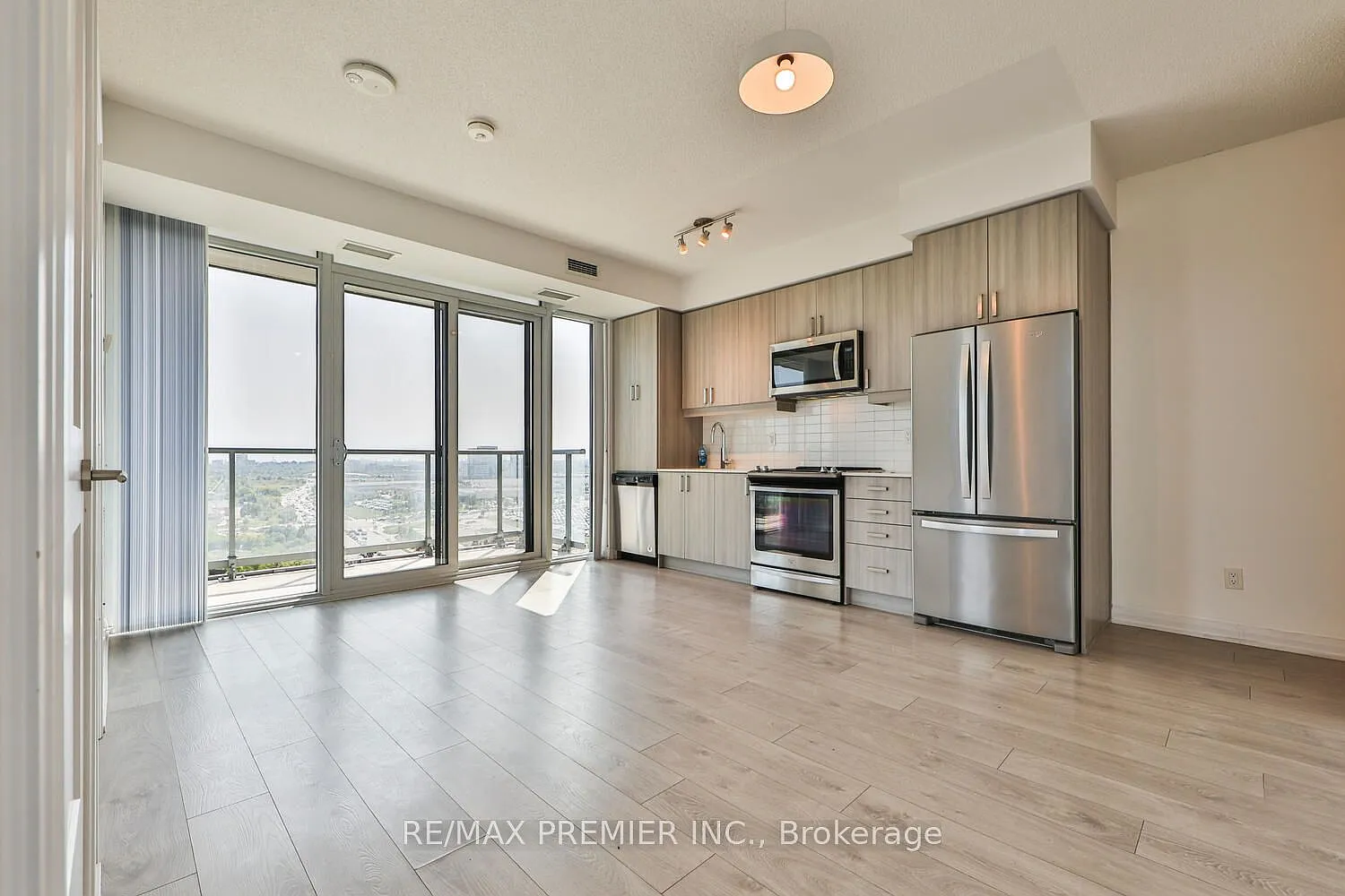 2 bed, $2,550 — Photo 3
