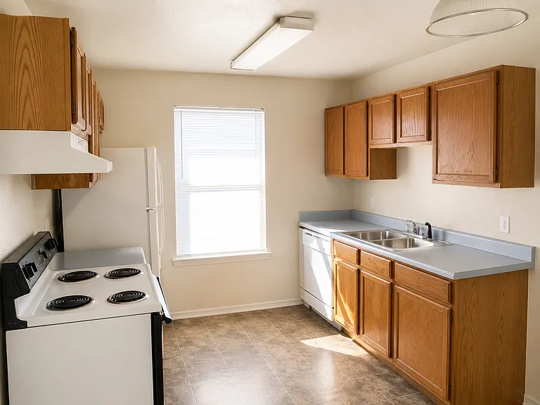 1710 Benttree Dr #B — Photo 8