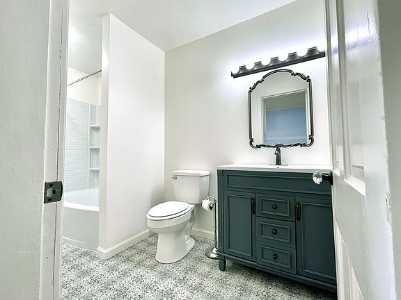 Bathroom (1)