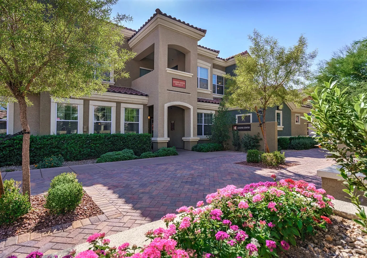 Ravello Townhomes — Photo 1